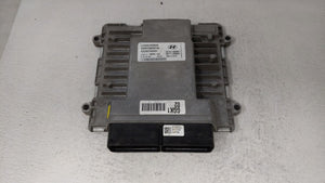 2015-2017 Hyundai Sonata PCM Engine Control Computer ECU ECM PCU OEM P/N:39101-2GGK0 39101-2GGL4 Fits Fits 2015 2016 2017 OEM Used Auto Parts - Oemusedautoparts1.com 