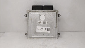 2011-2014 Hyundai Sonata PCM Engine Control Computer ECU ECM PCU OEM P/N:39101-2G661 39111-2G661 Fits Fits 2011 2012 2013 2014 OEM Used Auto Parts - Oemusedautoparts1.com 