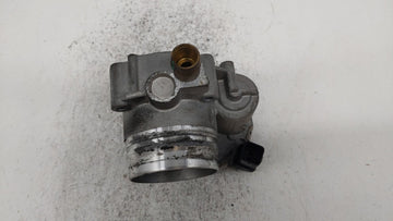 2012-2018 Bmw 320i Throttle Body P/N:A2C53355204 1354 7588625 Fits Fits 2012 2013 2014 2015 2016 2017 2018 OEM Used Auto Parts