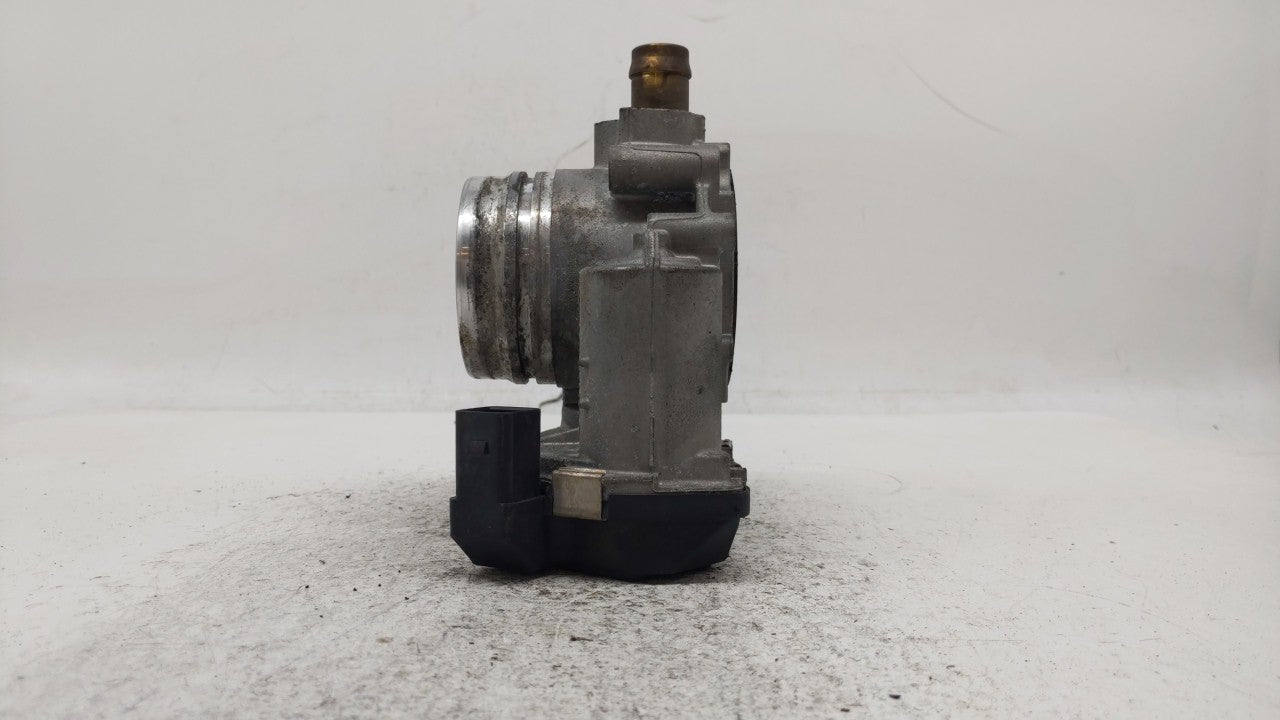 2012-2018 Bmw 320i Throttle Body P/N:A2C53355204 1354 7588625 Fits Fits 2012 2013 2014 2015 2016 2017 2018 OEM Used Auto Parts - Oemusedautoparts1.com