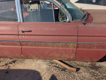 1961 Oldsmobile 88 Dynamic Base Passenger Front Door Oem - Oemusedautoparts1.com