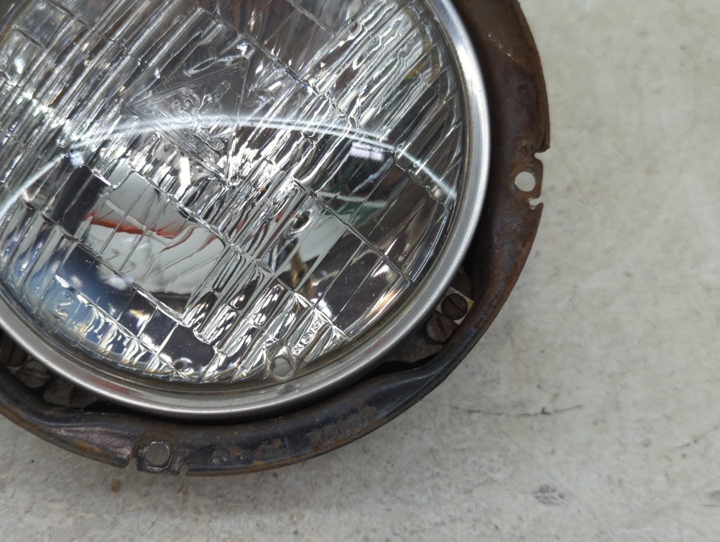 Head Lights 1961 Oldsmobile 88 Dynamic Base - Oemusedautoparts1.com