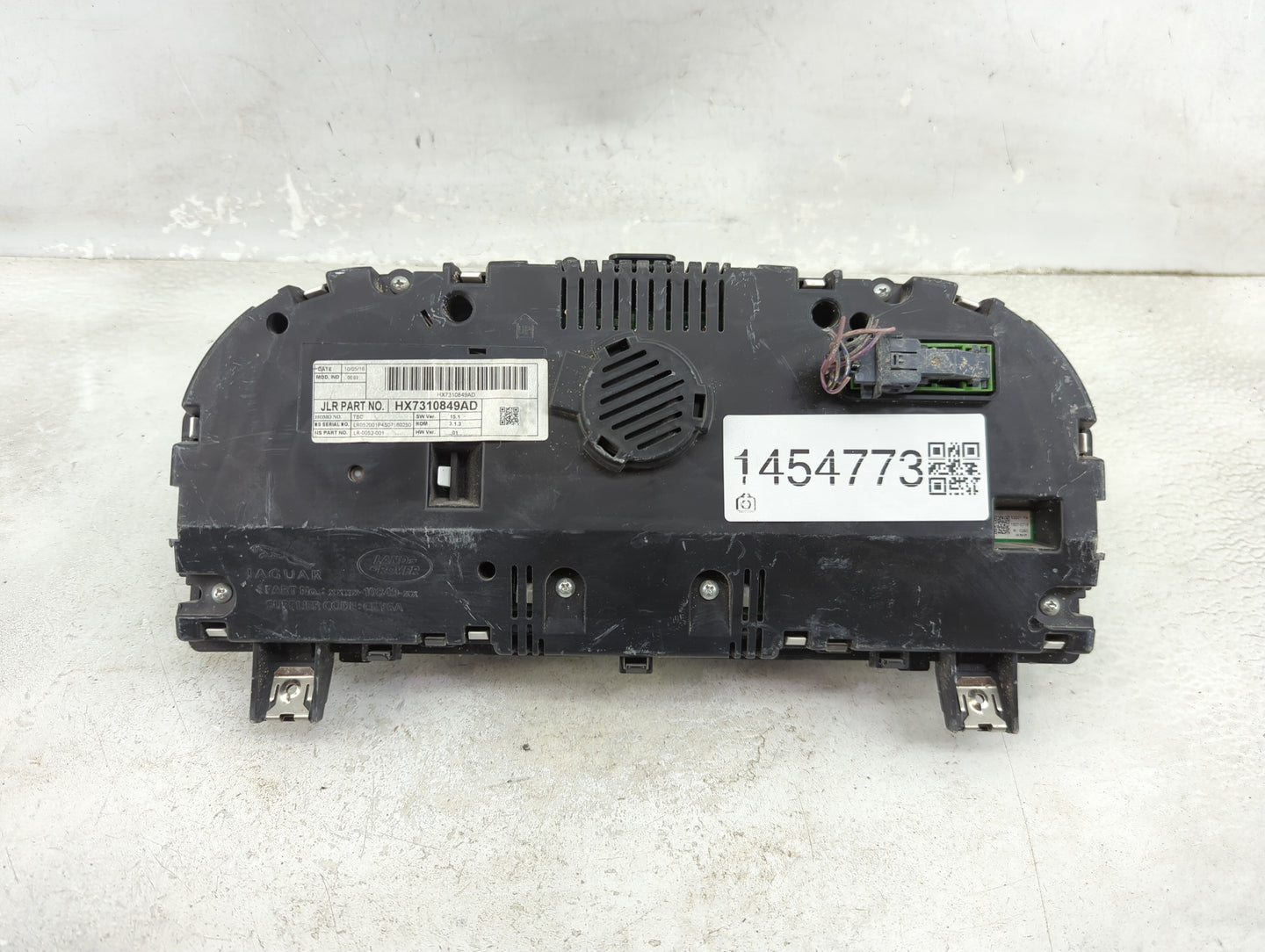 1966 Chevrolet Pontiac Instrument Cluster Speedometer Gauges P/N:HX7310849AD LR-0052-001, LR052001P4S07160250 Miles: Fits OE