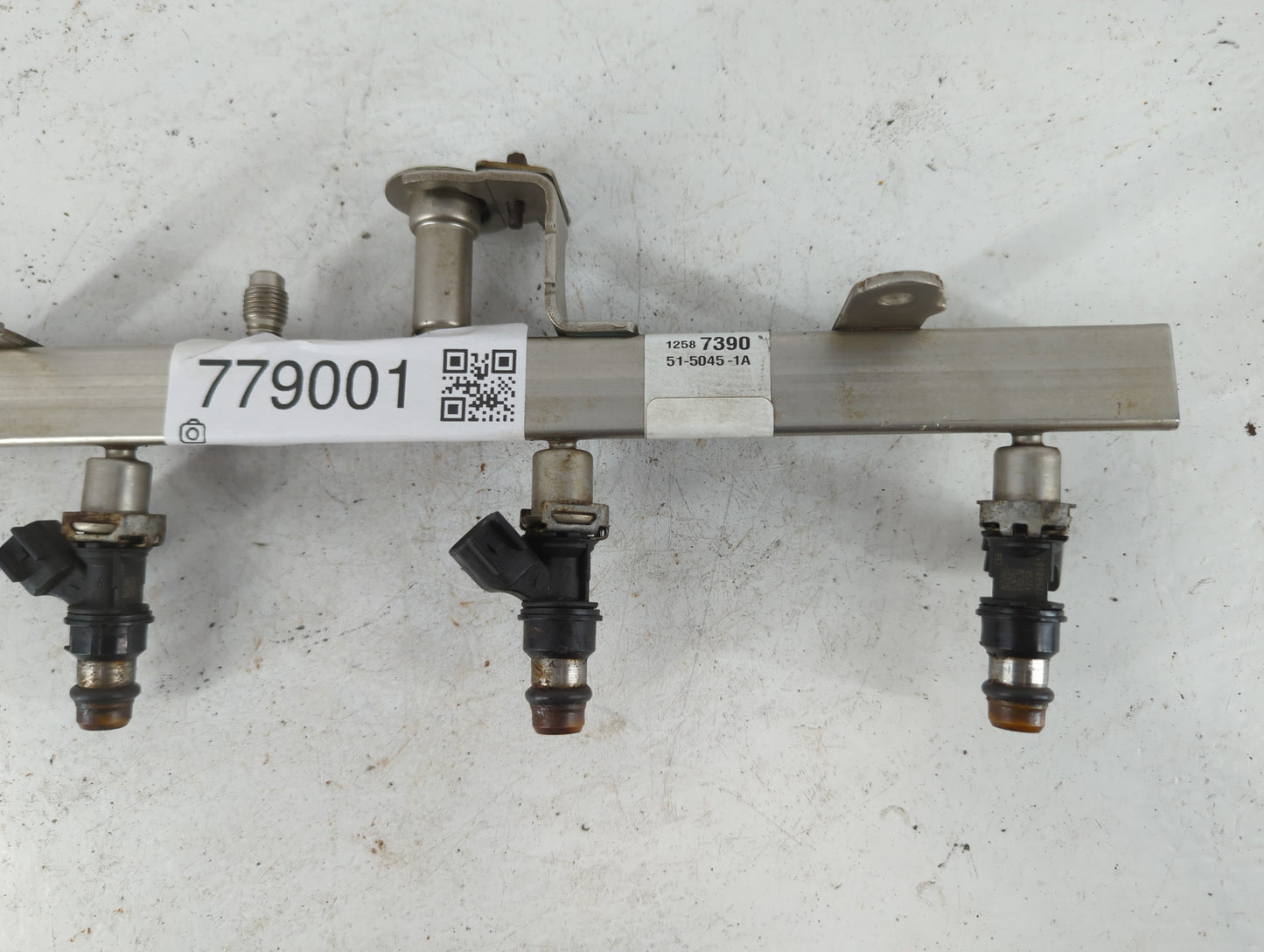 1968 Ford Mustang Fuel Injectors P/N:1258 7390 51-5045-1A Fits OEM Used Auto Parts - Oemusedautoparts1.com