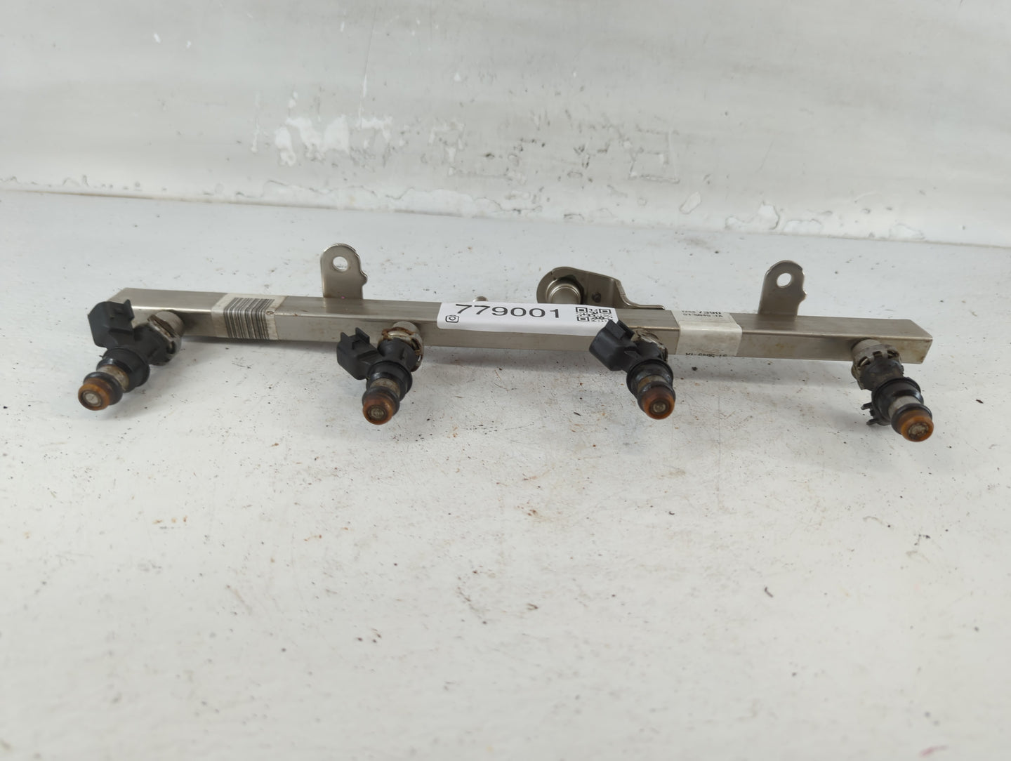 1968 Ford Mustang Fuel Injectors P/N:1258 7390 51-5045-1A Fits OEM Used Auto Parts - Oemusedautoparts1.com
