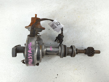 1973 Ford Mustang Engine Ignition Distributor OEM P/N:097F-12131-A Fits OEM Used Auto Parts - Oemusedautoparts1.com