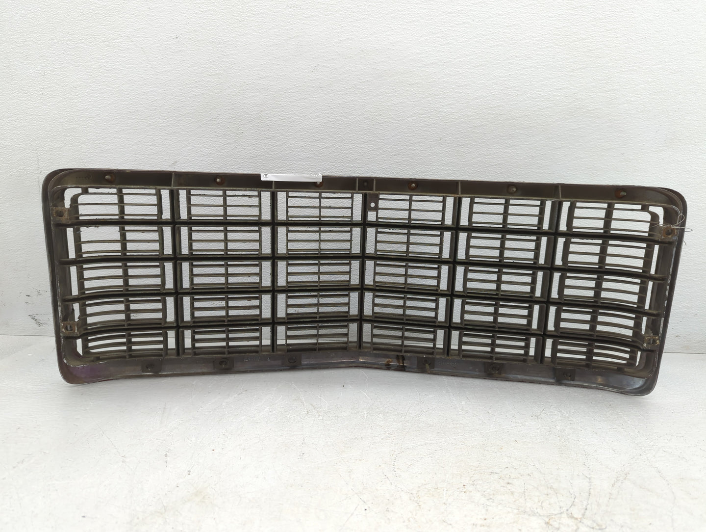 1975 Ford Granada Front Grille Bumper Not Included - Oemusedautoparts1.com