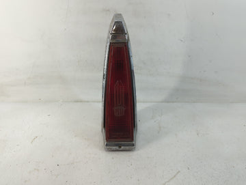 1977 Cadillac Escalade Tail Light Assembly Passenger Right OEM Fits OEM Used Auto Parts - Oemusedautoparts1.com