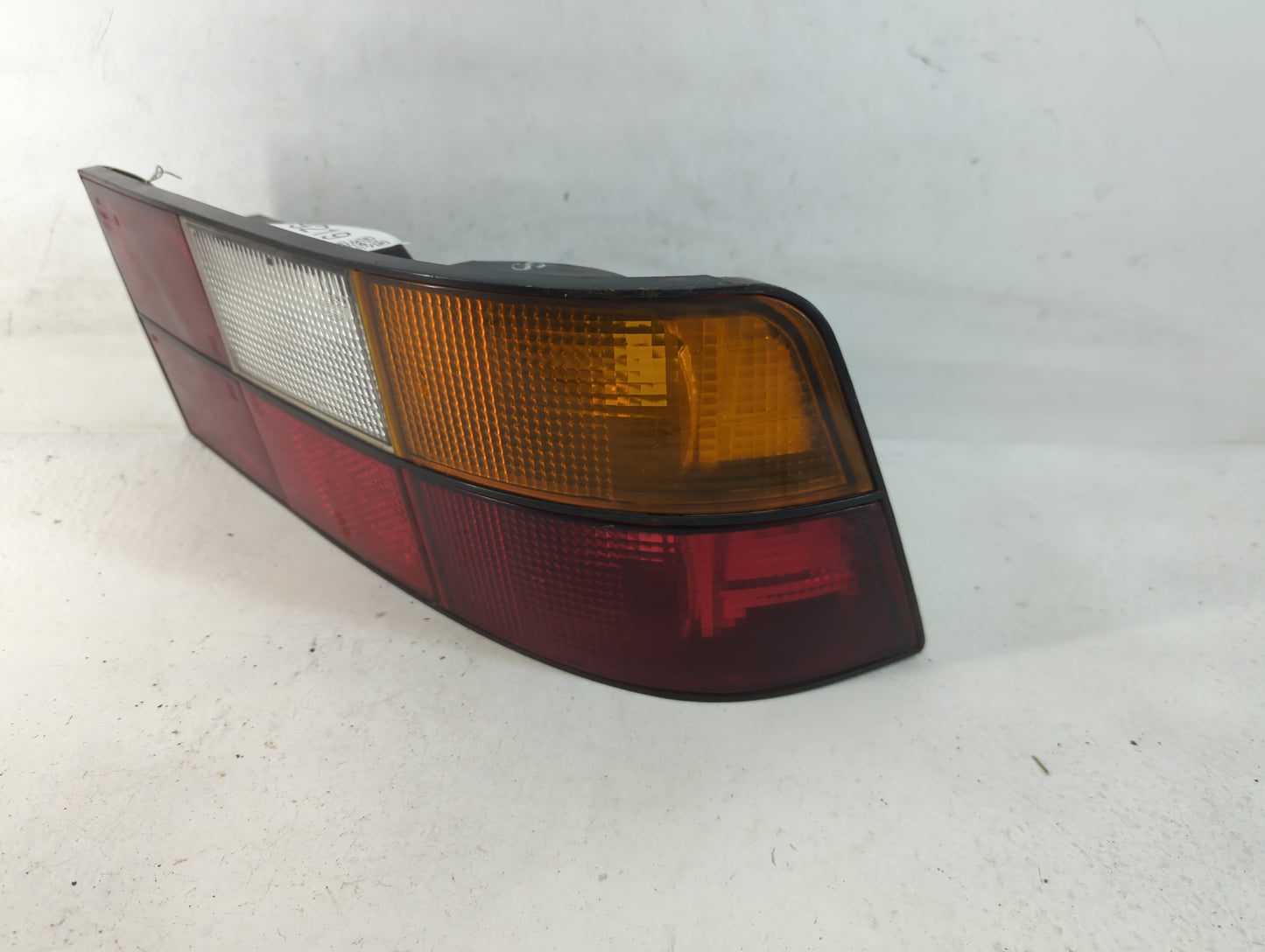1978 Porsche 924 Tail Light Assembly Passenger Right OEM Fits OEM Used Auto Parts - Oemusedautoparts1.com