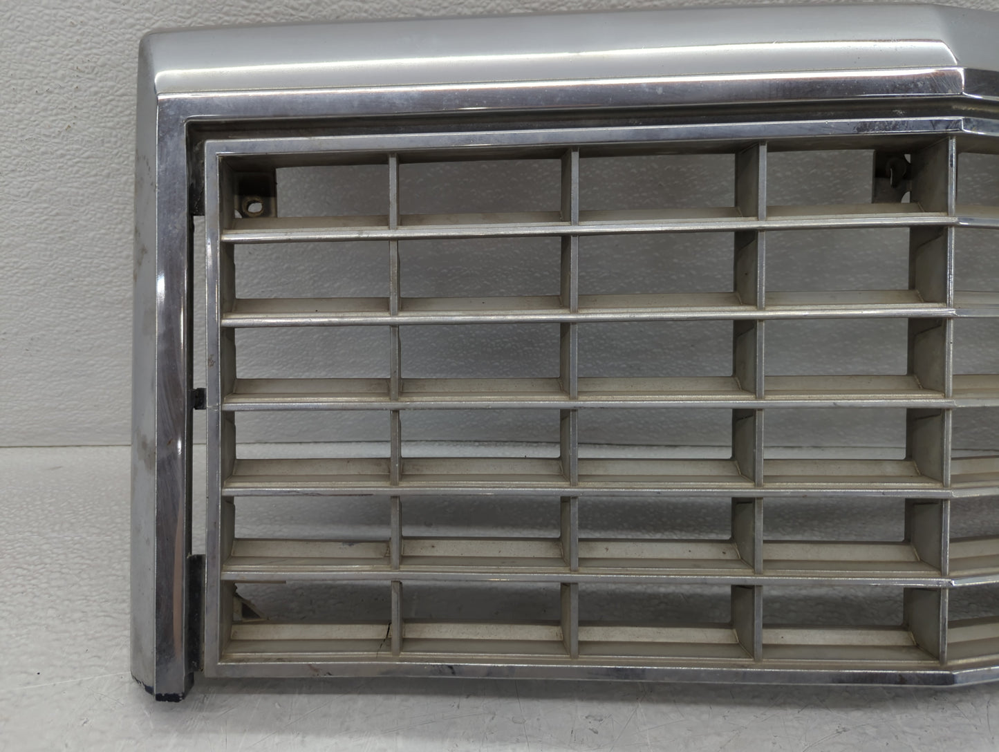 1980 Ford Thunderbird Front Grille Bumper Not Included - Oemusedautoparts1.com