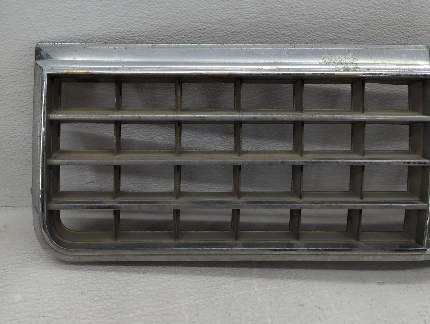 Aftermarket Chevrolet Front Grille Bumper Not Included - Oemusedautoparts1.com