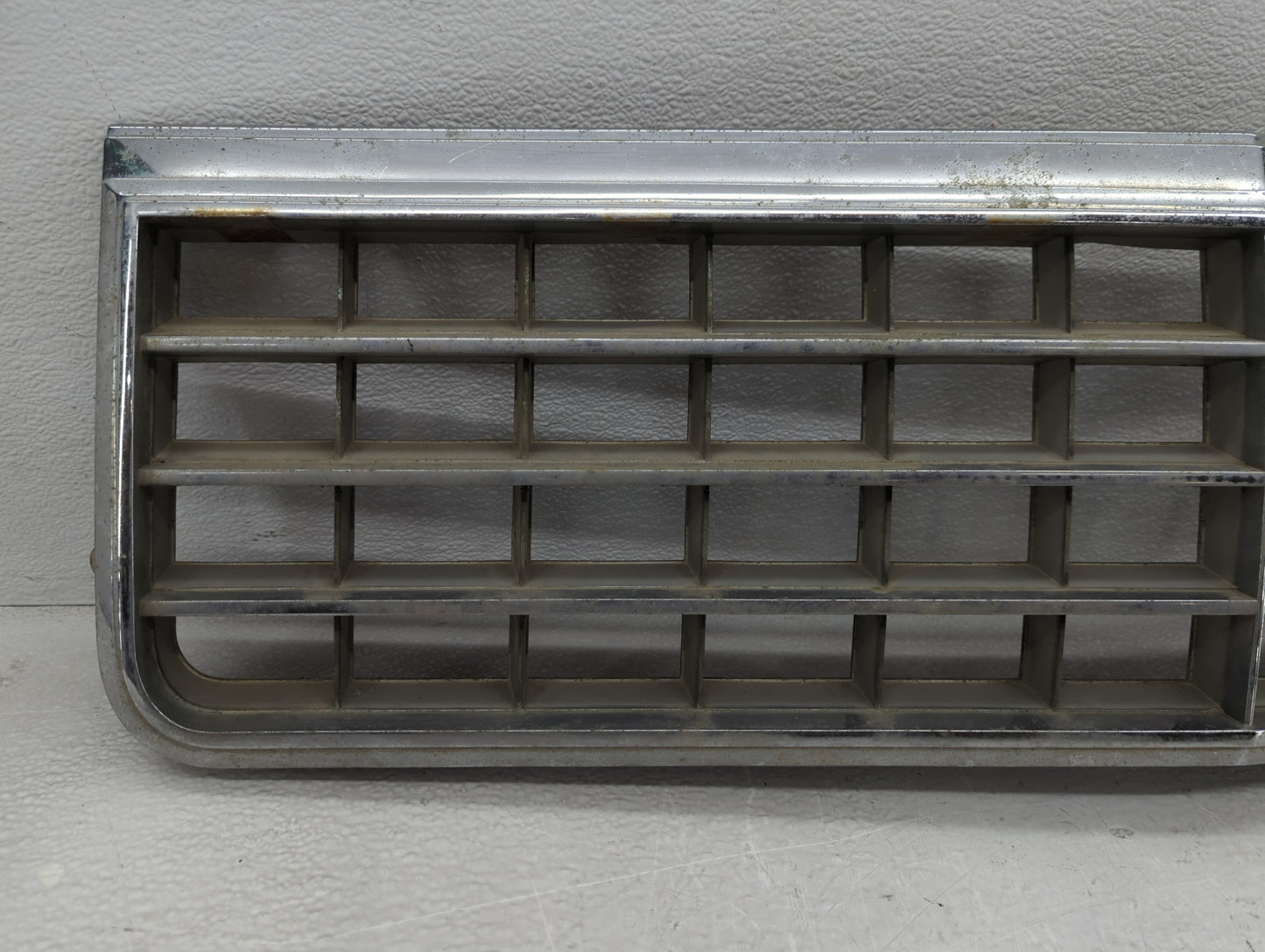 Aftermarket Chevrolet Front Grille Bumper Not Included - Oemusedautoparts1.com