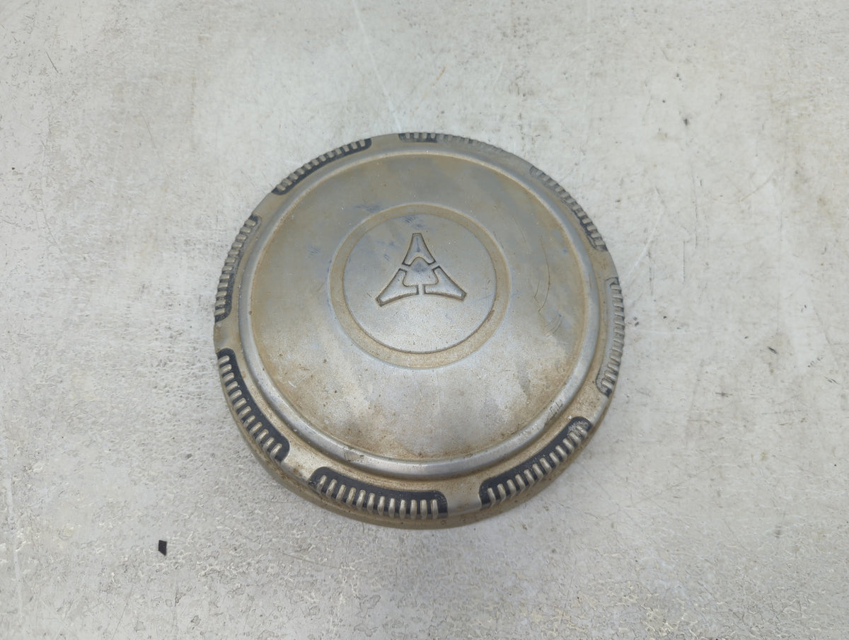 1981 Dodge D100 Center Cap Oem Chrome 1416020 - Oemusedautoparts1.com
