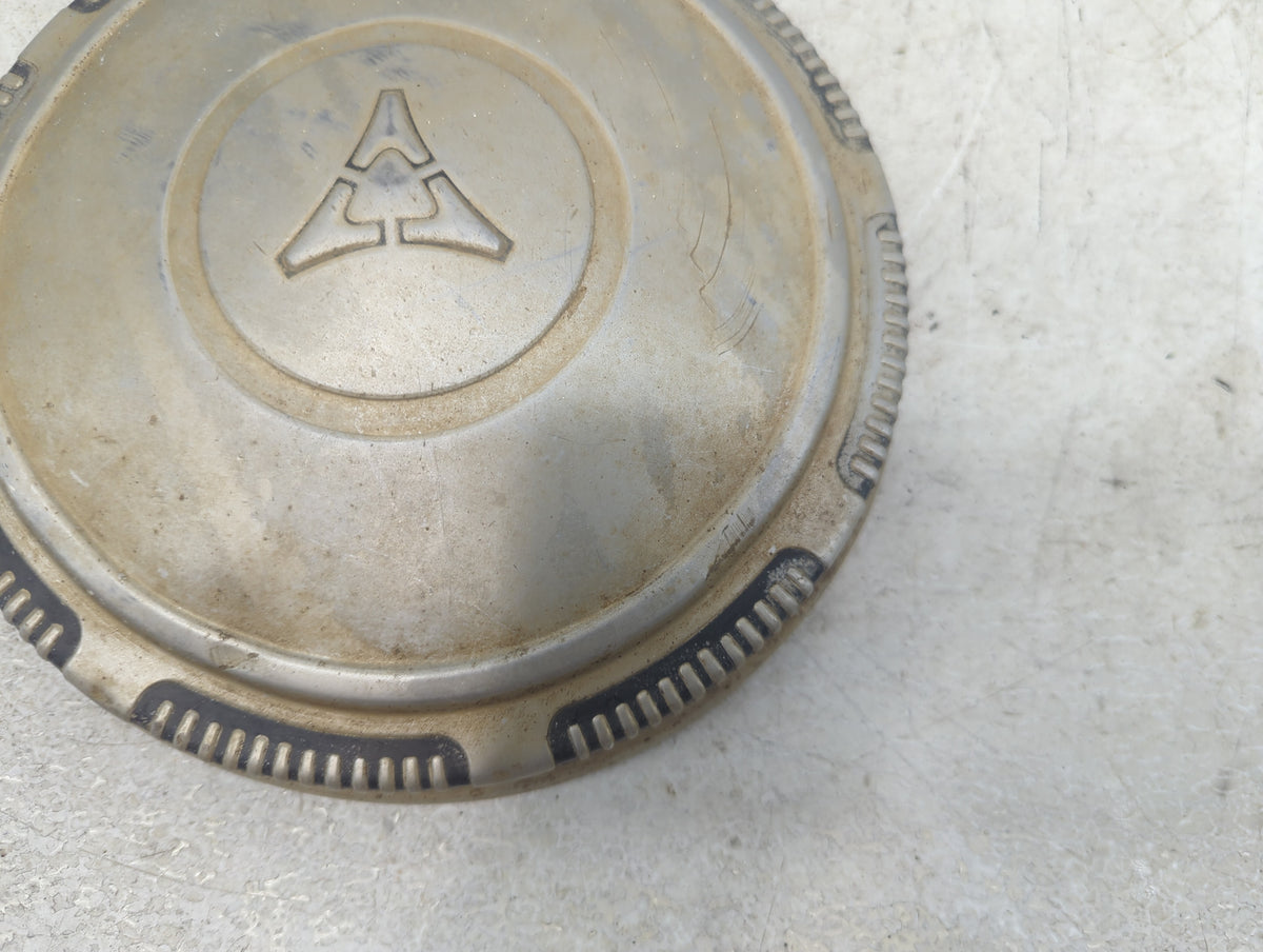 1981 Dodge D100 Center Cap Oem Chrome 1416020 - Oemusedautoparts1.com