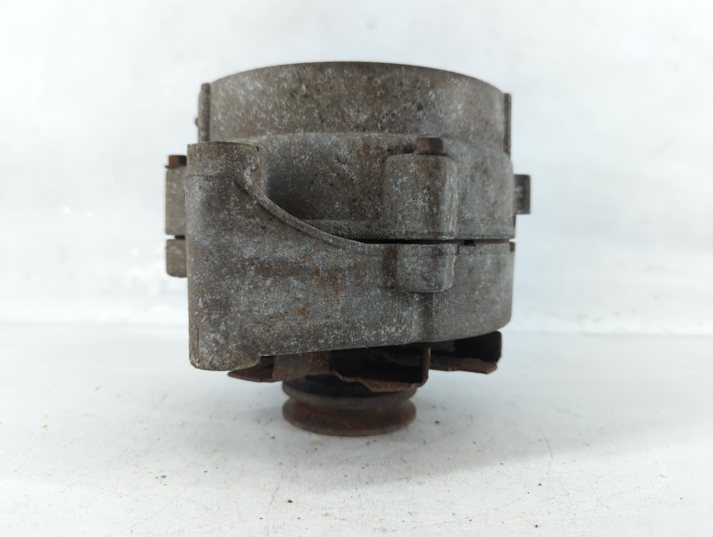 1982 Ford F-150 Alternator Replacement Generator Charging Assembly Engine OEM Fits OEM Used Auto Parts - Oemusedautoparts1.c