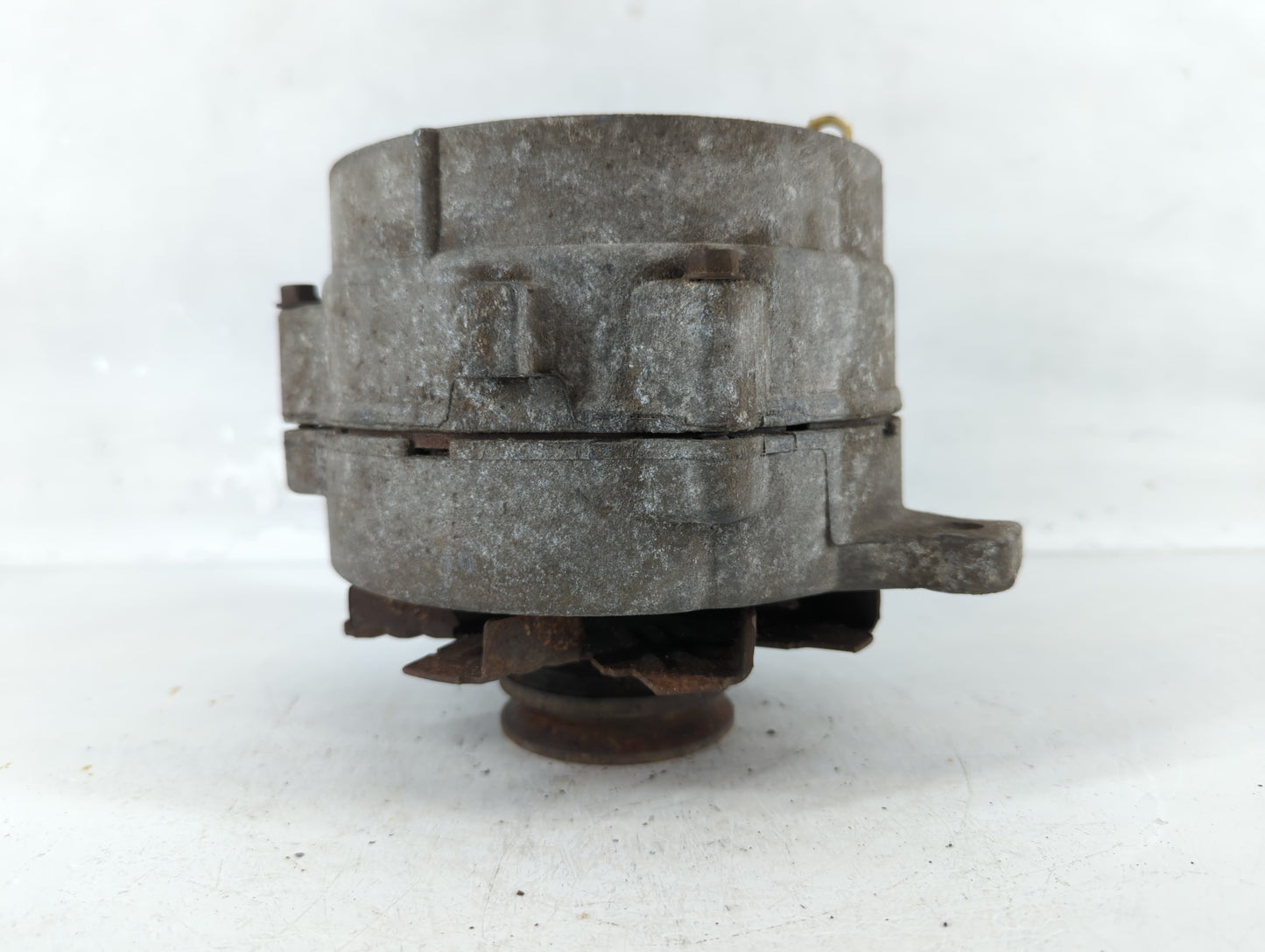 1982 Ford F-150 Alternator Replacement Generator Charging Assembly Engine OEM Fits OEM Used Auto Parts - Oemusedautoparts1.c