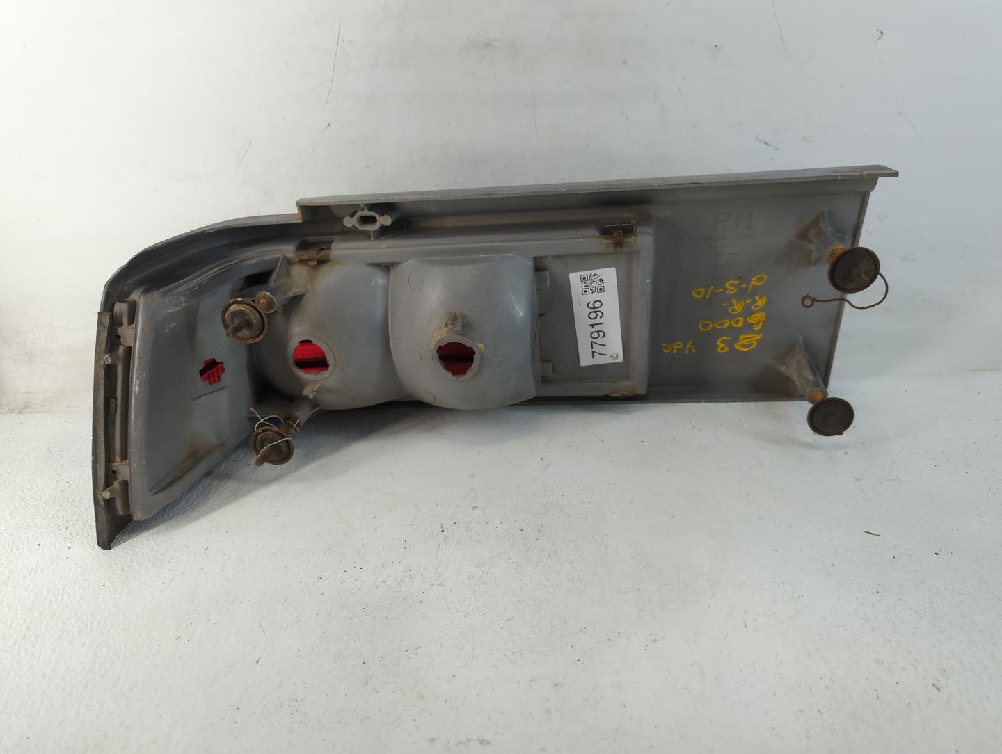 1982 Pontiac 6000 Tail Light Assembly Passenger Right OEM Fits OEM Used Auto Parts - Oemusedautoparts1.com