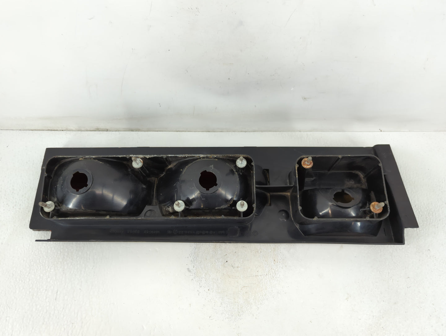 1983 Chrysler Lebaron Tail Light Assembly Driver Left OEM P/N:4174525-55062 Fits OEM Used Auto Parts - Oemusedautoparts1.com