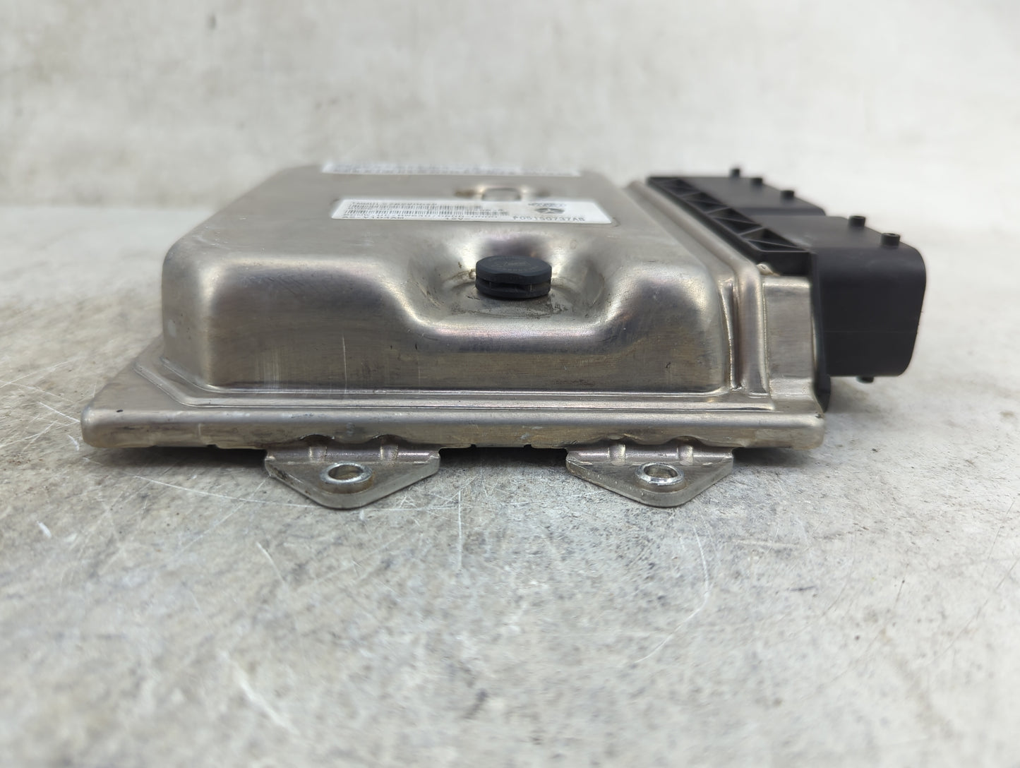 1983 Oldsmobile Omega PCM Engine Control Computer ECU ECM PCU OEM P/N:P05150737AB 68171042AC, MMUL2782V0049 Fits OEM Used Au