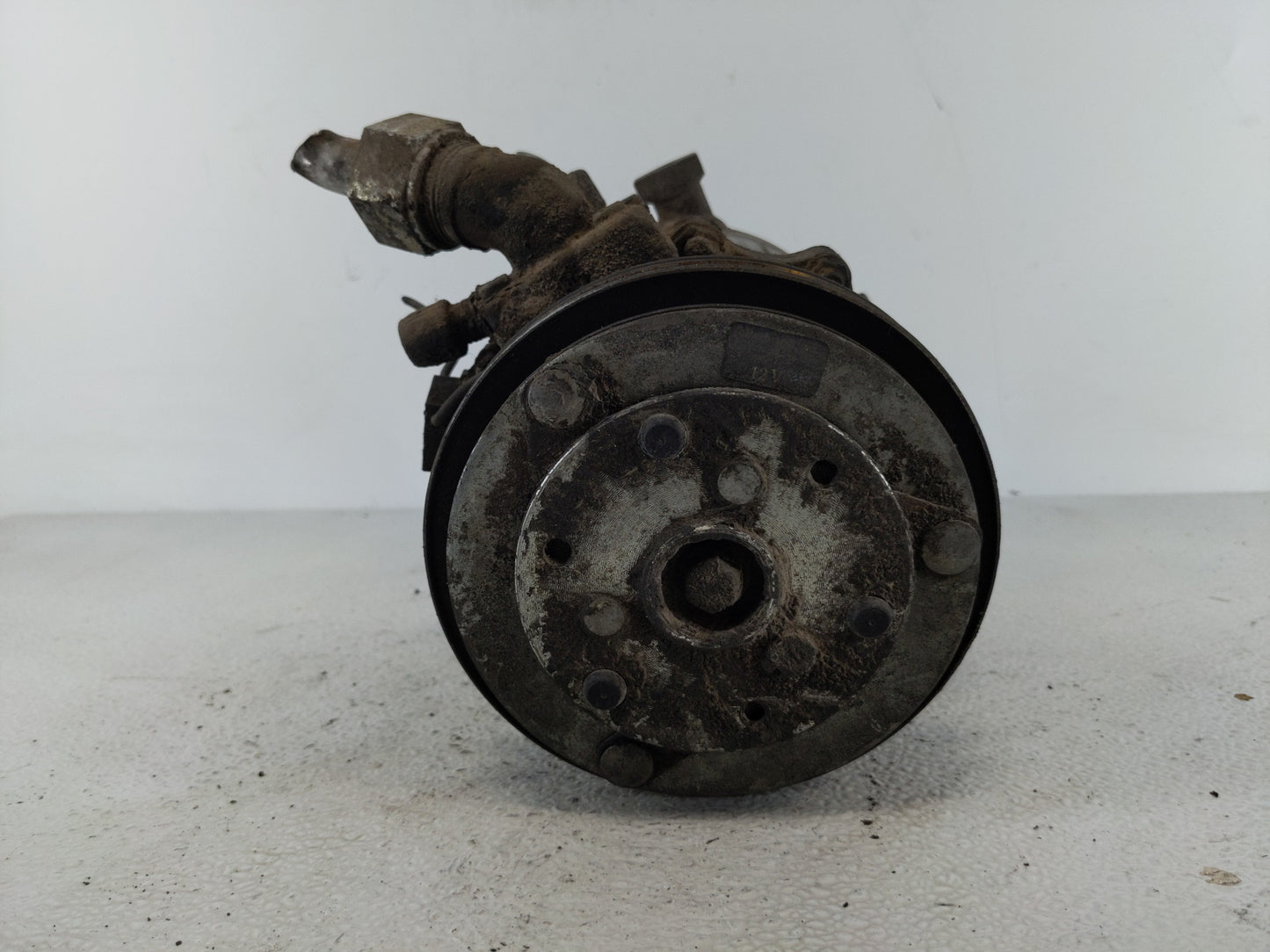 1984 Bmw 318i Air Conditioning A/c Ac Compressor Oem - Oemusedautoparts1.com