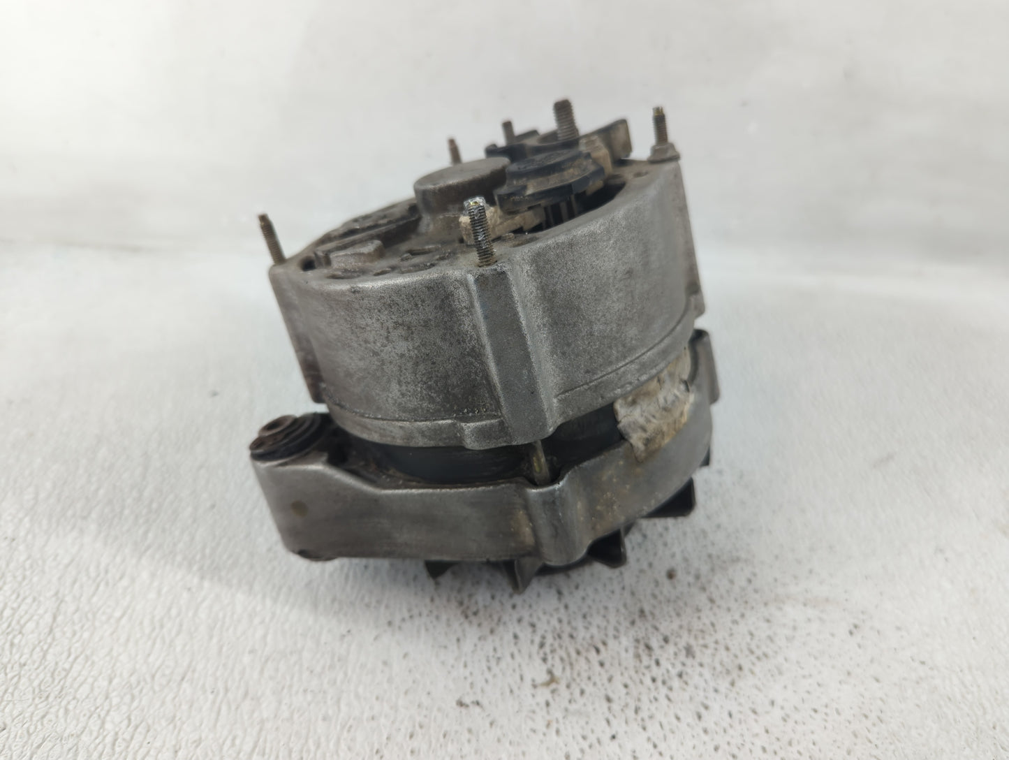 1984 Bmw 318i Alternator Replacement Generator Charging Assembly Engine OEM P/N:197 311 005 Fits OEM Used Auto Parts - Oemus