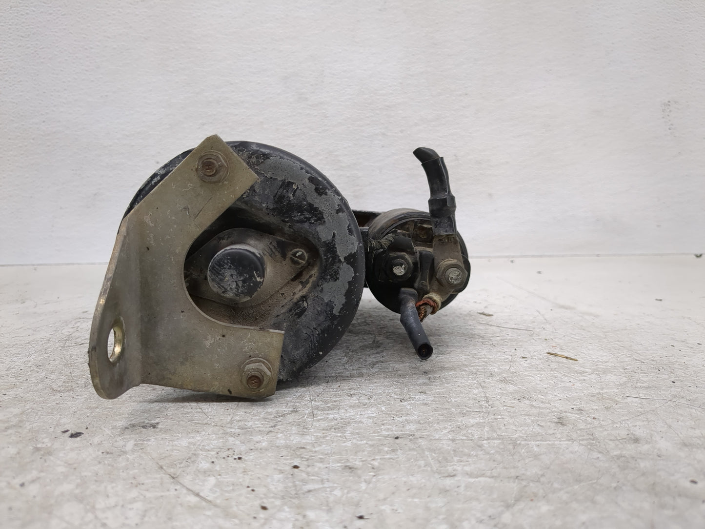 1984 Bmw 318i Car Starter Motor Solenoid OEM P/N:001311100 Fits OEM Used Auto Parts - Oemusedautoparts1.com