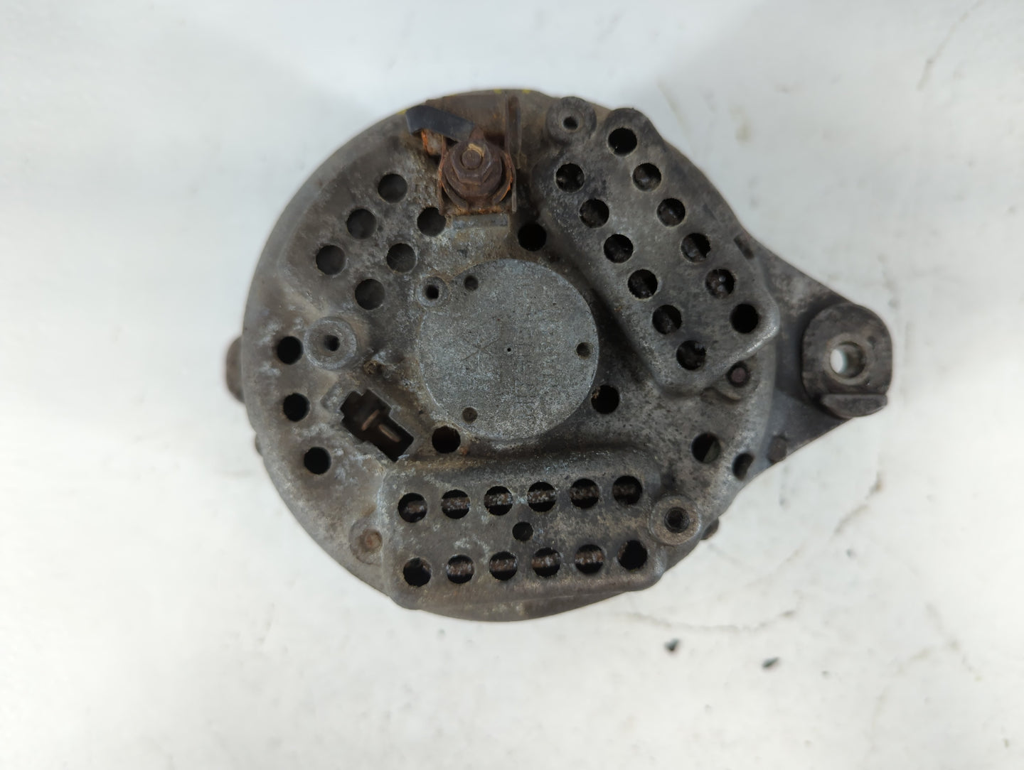 1984 Dodge 600 Alternator Replacement Generator Charging Assembly Engine OEM P/N:A4T25199 Fits OEM Used Auto Parts - Oemused