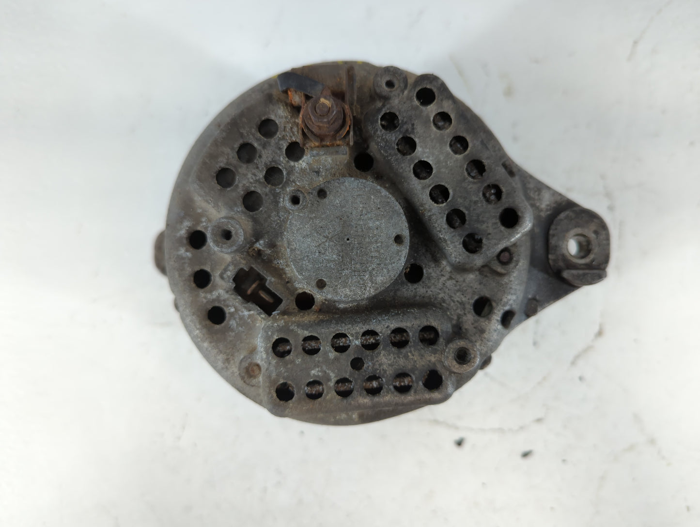 1984 Dodge 600 Alternator Replacement Generator Charging Assembly Engine OEM P/N:A4T25199 Fits OEM Used Auto Parts - Oemused