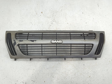 1984 Saab 900 Front Grille Bumper Not Included - Oemusedautoparts1.com