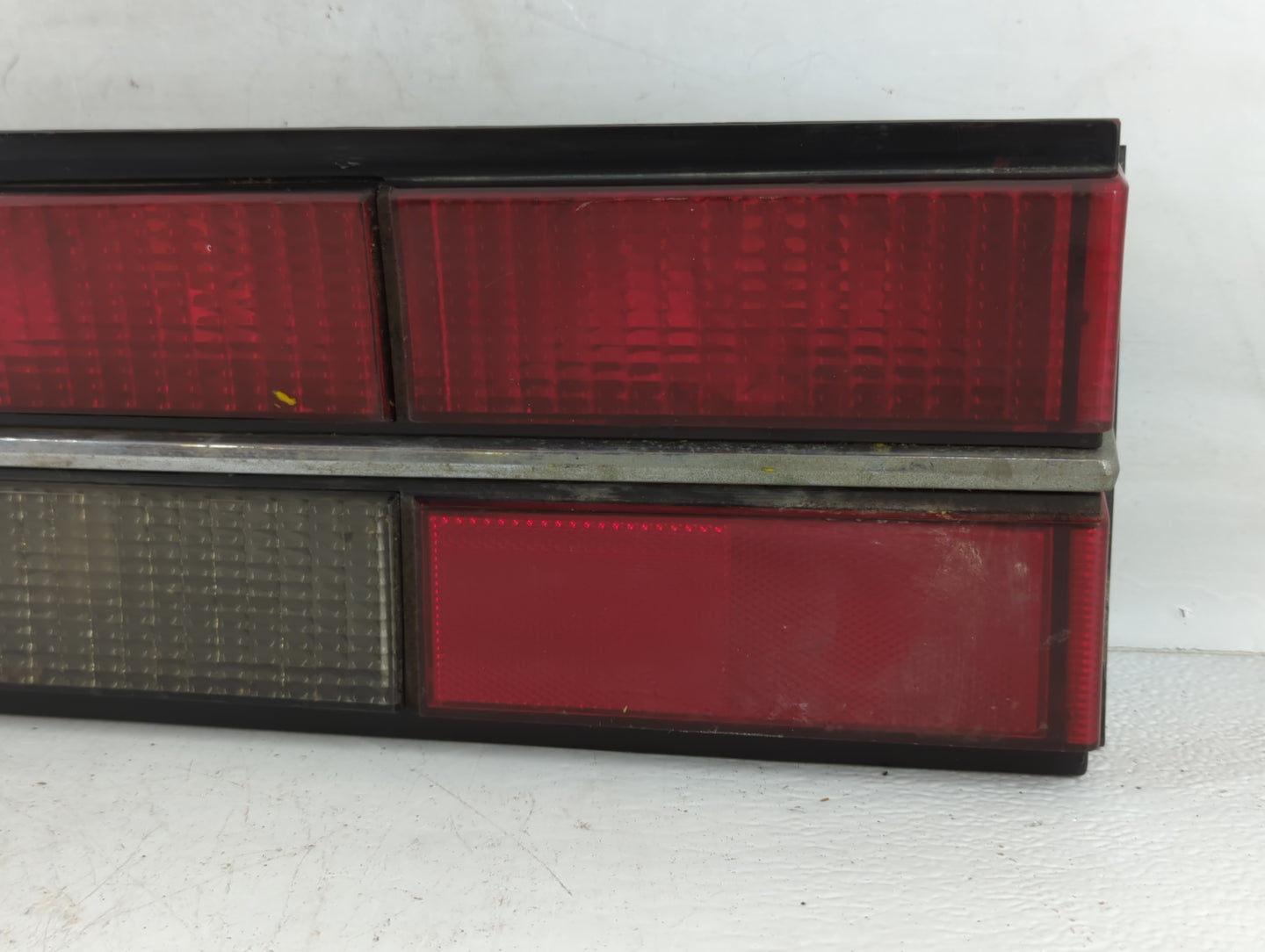 1985 Chevrolet Celebrity Tail Light Assembly Driver Left OEM P/N:5973327 16502077 Fits OEM Used Auto Parts - Oemusedautopart
