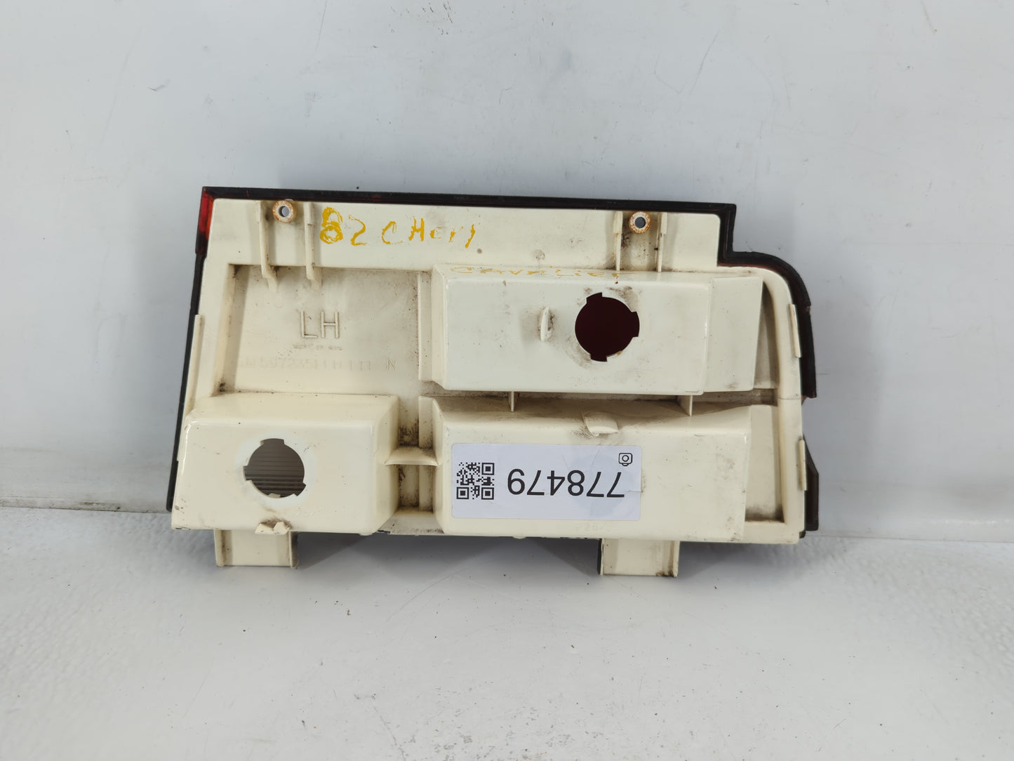 1985 Chevrolet Impala Tail Light Assembly Driver Left OEM P/N:5972351 Fits OEM Used Auto Parts - Oemusedautoparts1.com
