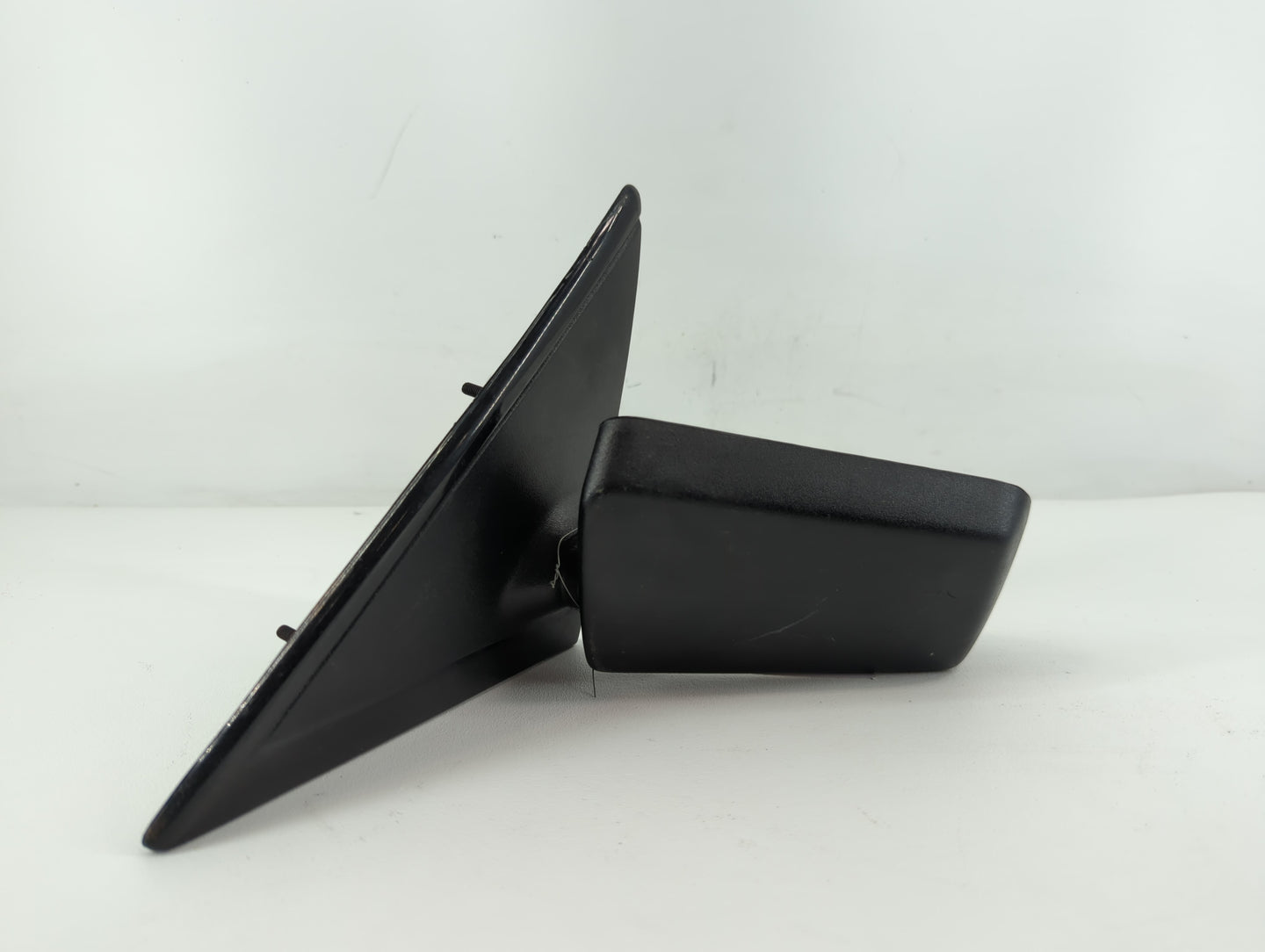 1985 Chevrolet S10 Blazer Side Mirror Replacement Driver Left View Door Mirror Fits OEM Used Auto Parts - Oemusedautoparts1.