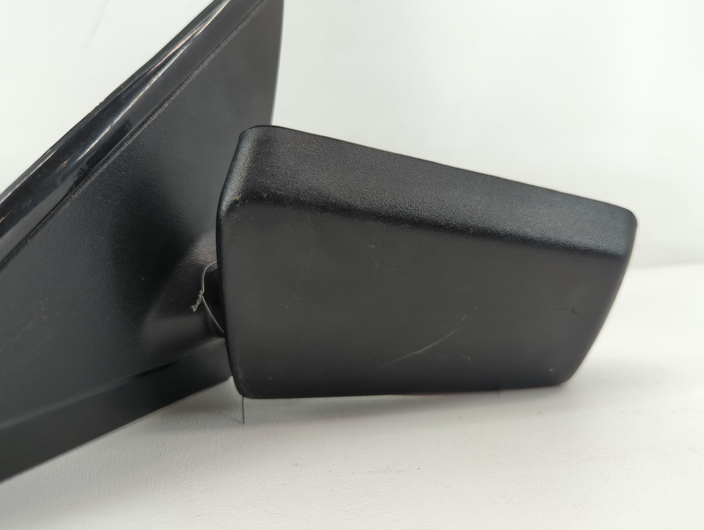 1985 Chevrolet S10 Blazer Side Mirror Replacement Driver Left View Door Mirror Fits OEM Used Auto Parts - Oemusedautoparts1.