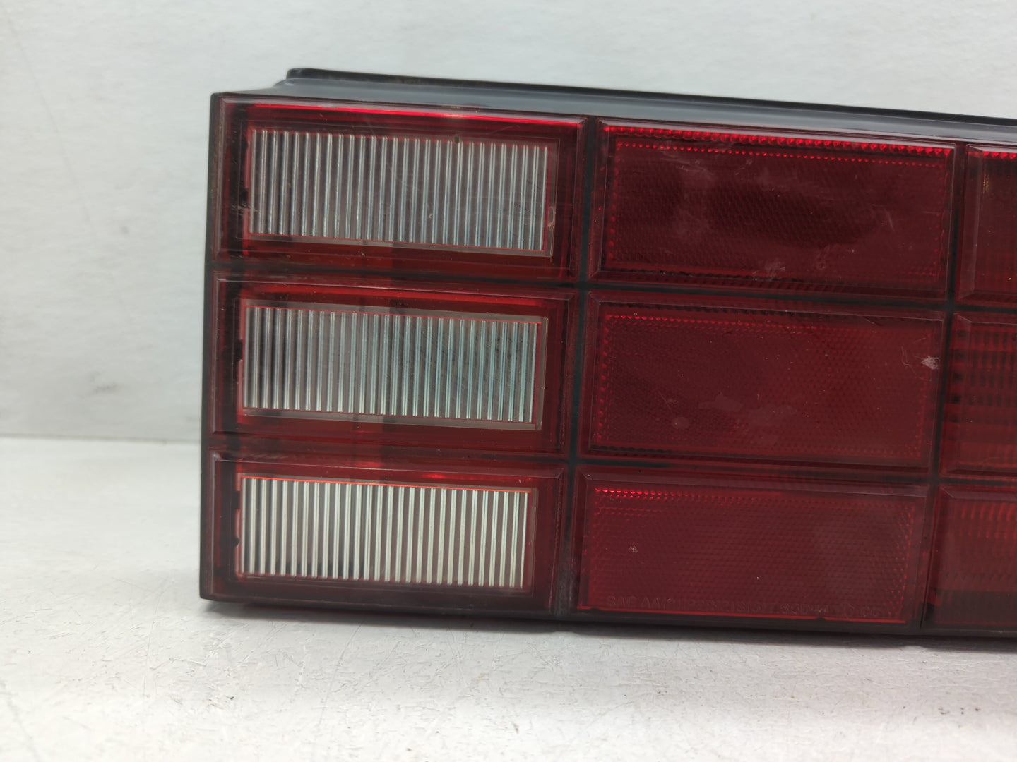 1985 Chrysler Lebaron Tail Light Assembly Passenger Right OEM P/N:4321014 Fits OEM Used Auto Parts - Oemusedautoparts1.com