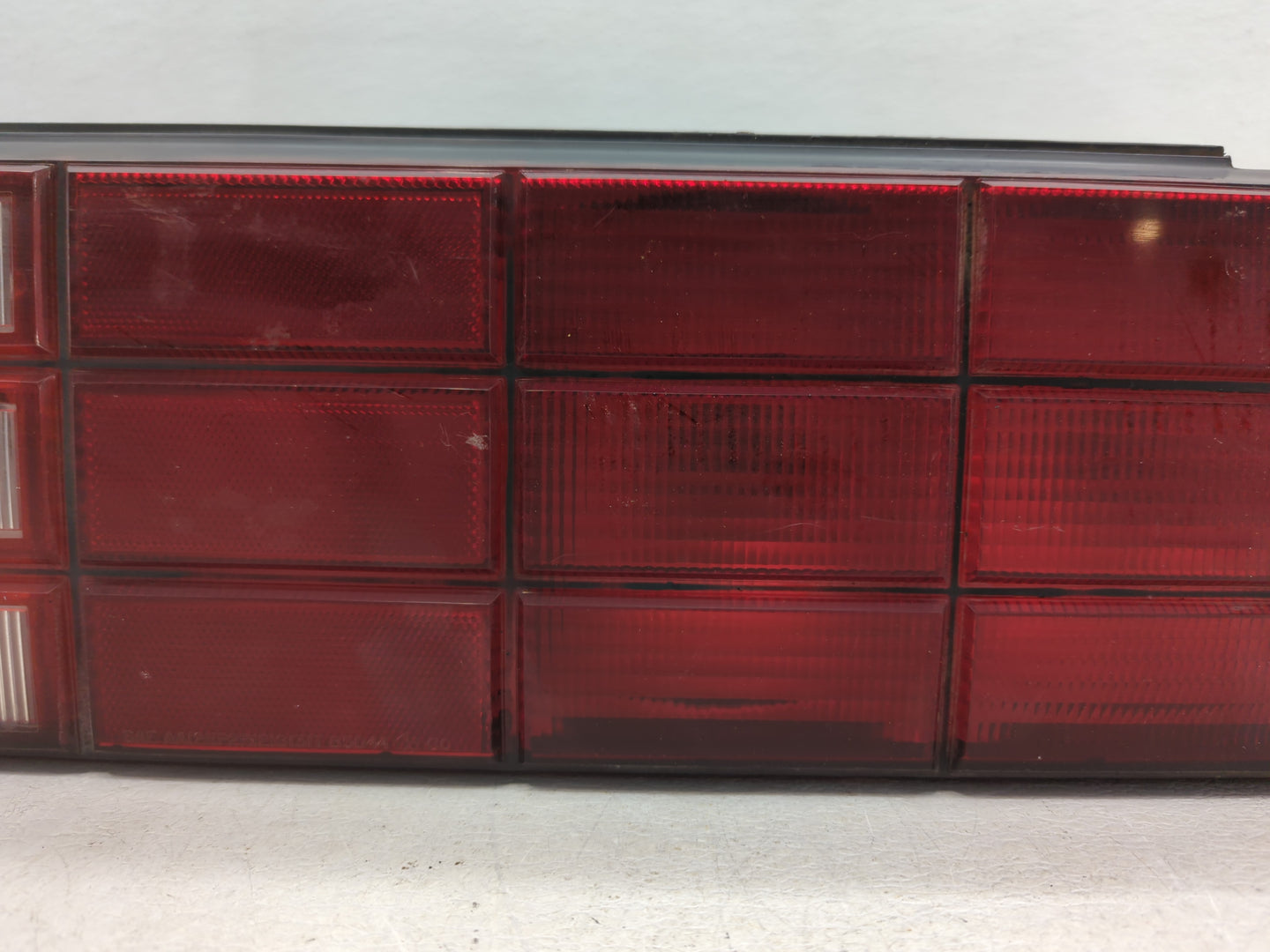 1985 Chrysler Lebaron Tail Light Assembly Passenger Right OEM P/N:4321014 Fits OEM Used Auto Parts - Oemusedautoparts1.com