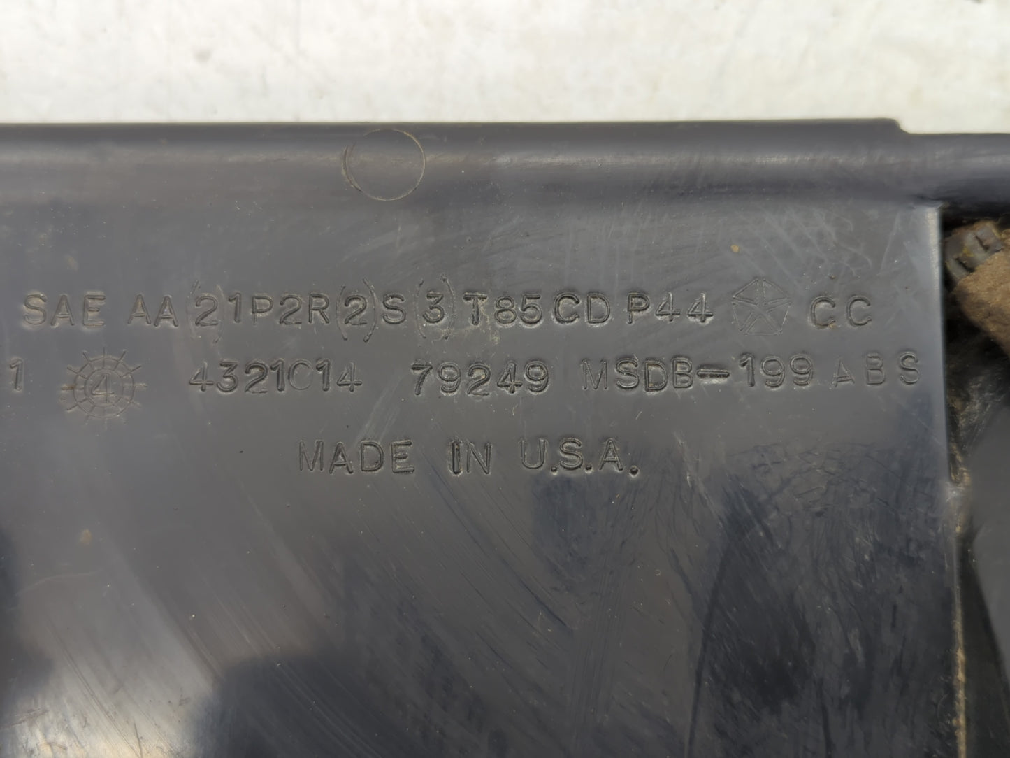 1985 Chrysler Lebaron Tail Light Assembly Passenger Right OEM P/N:4321014 Fits OEM Used Auto Parts - Oemusedautoparts1.com