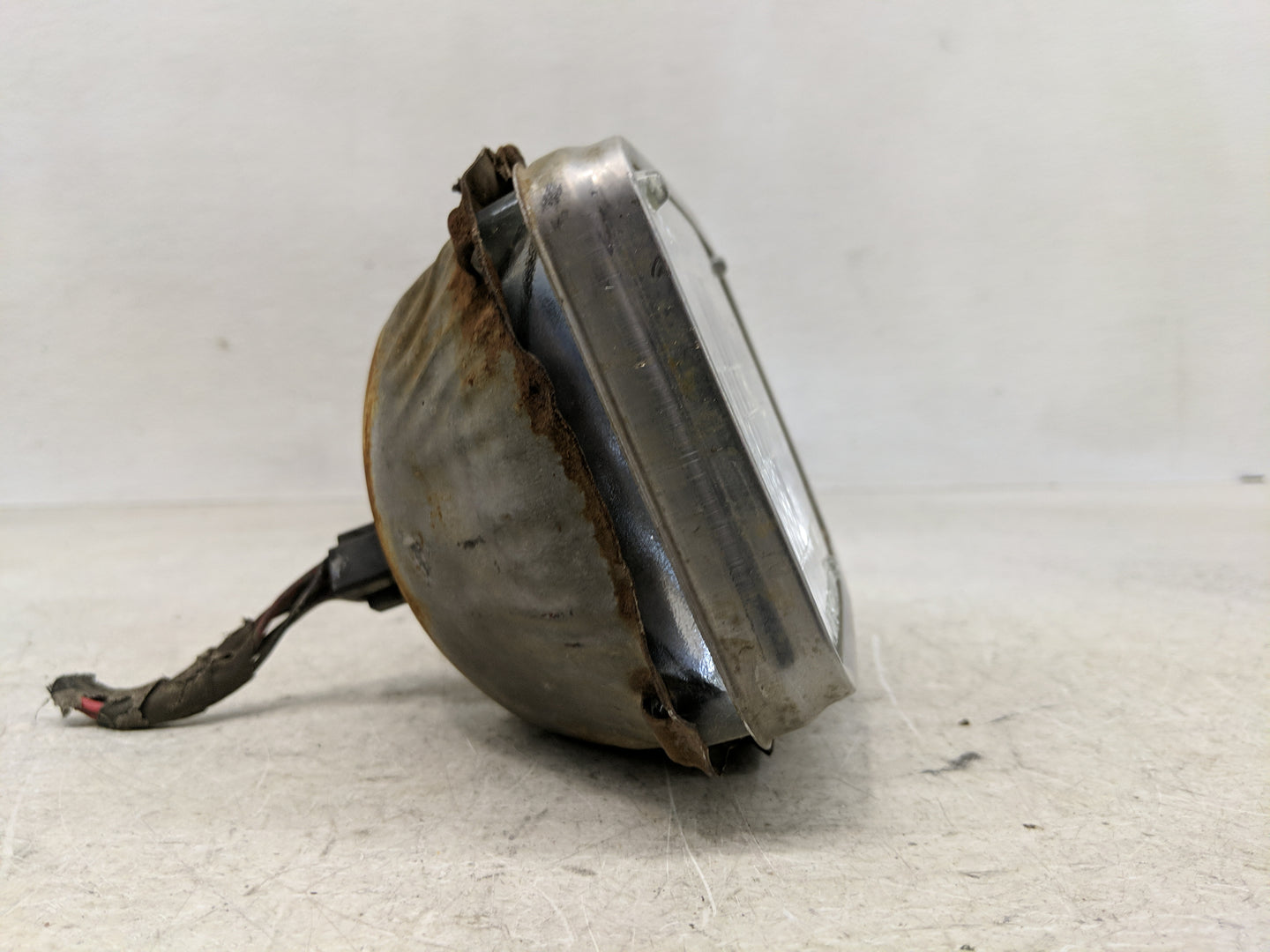 1985 Dodge 600 Passenger Right Oem Head Light Headlight Lamp - Oemusedautoparts1.com