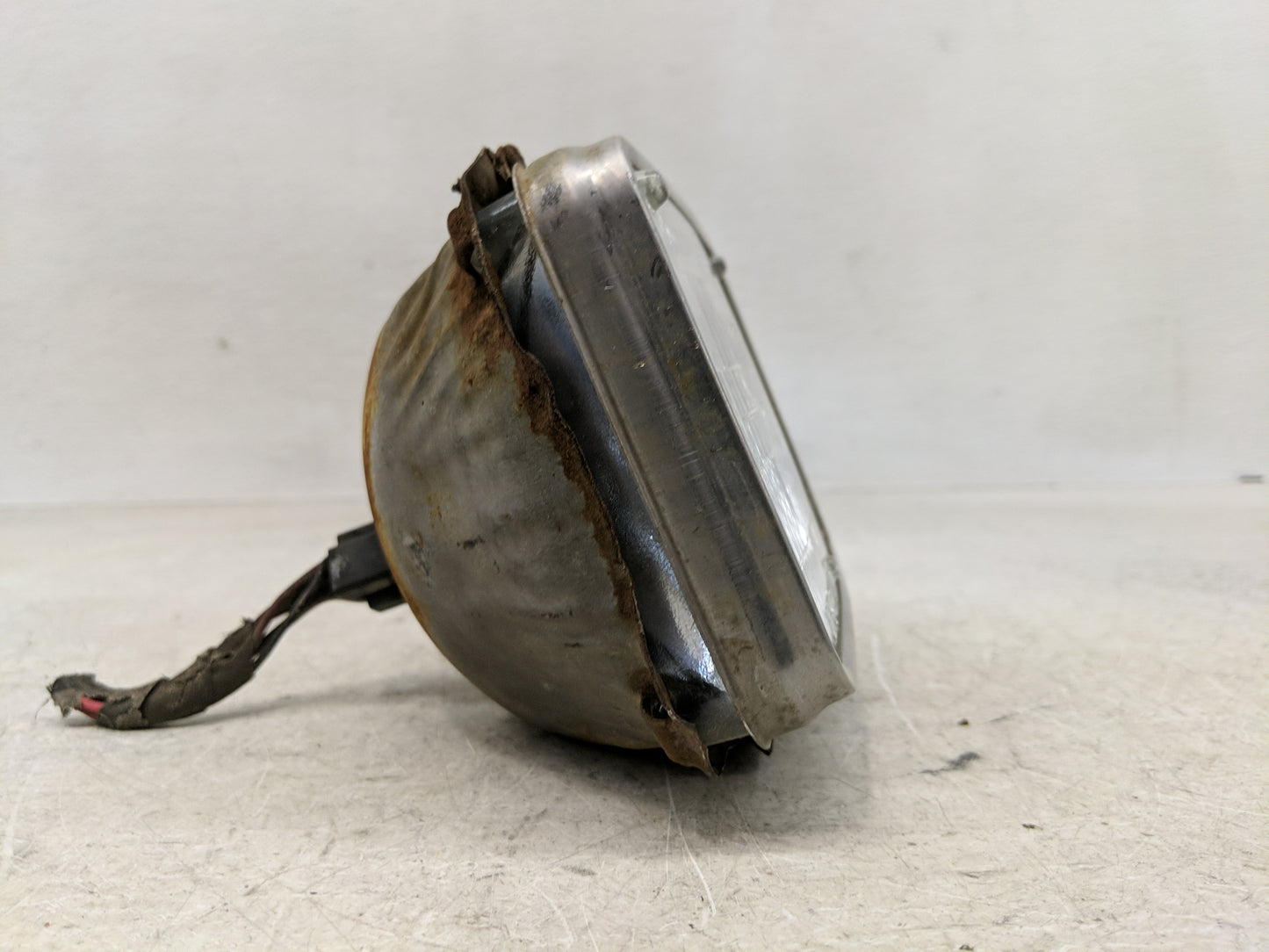 1985 Dodge 600 Passenger Right Oem Head Light Headlight Lamp - Oemusedautoparts1.com