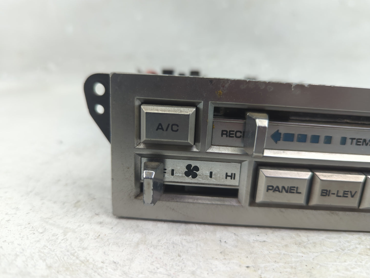 1985 Dodge 600 Climate Control Module Temperature AC/Heater Replacement Fits OEM Used Auto Parts - Oemusedautoparts1.com