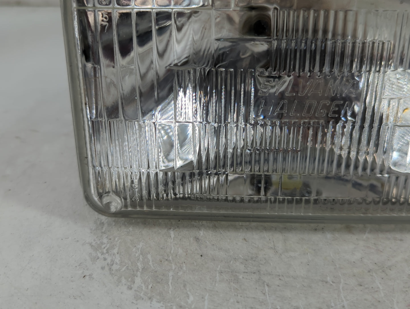 1985 Ford Mustang Passenger Right Oem Head Light Headlight Lamp - Oemusedautoparts1.com