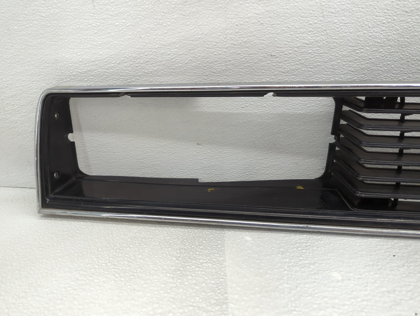 1985 Pontiac 6000 Front Grille Bumper Not Included - Oemusedautoparts1.com