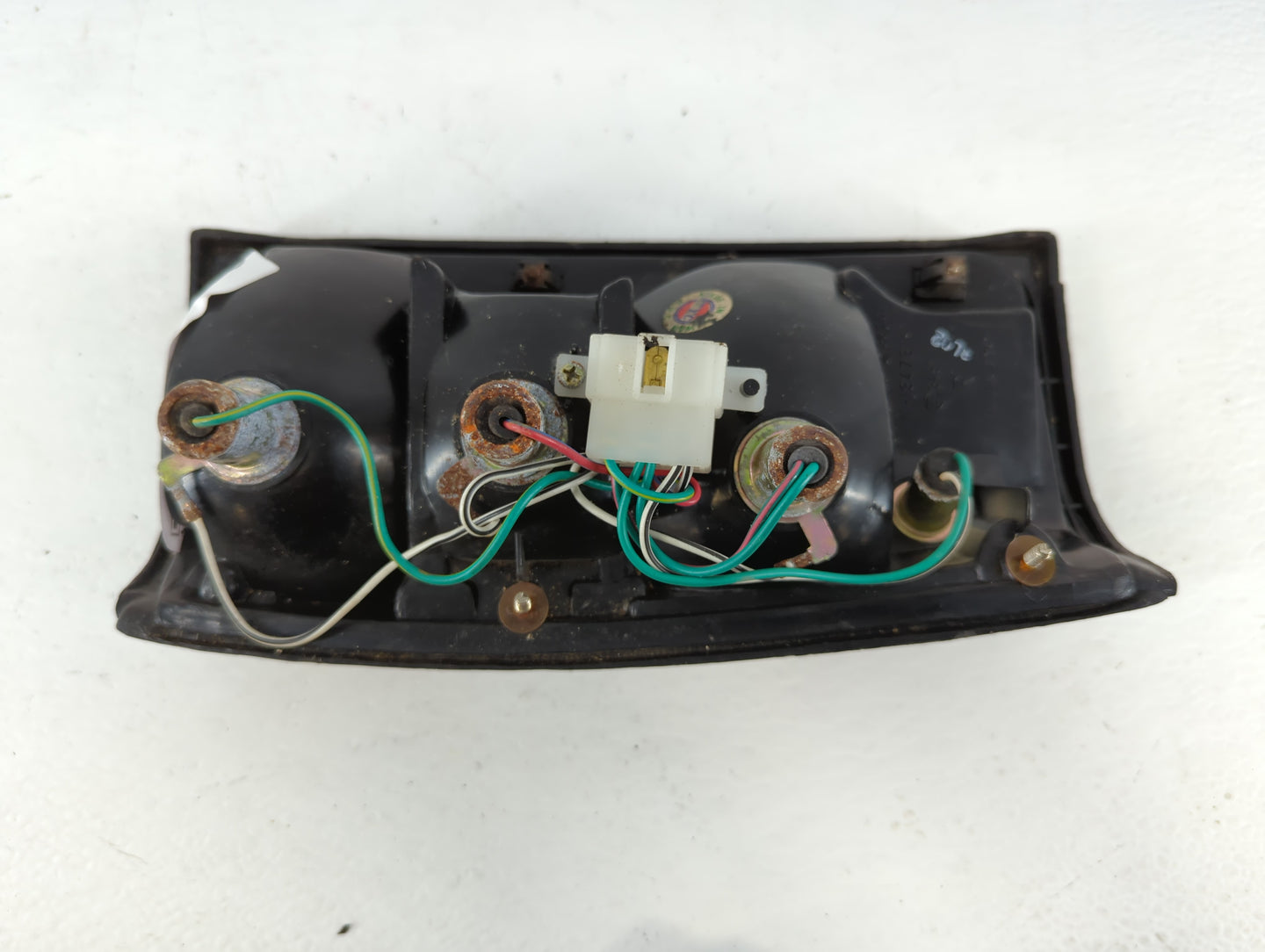 1985 Toyota 4runner Tail Light Assembly Passenger Right OEM P/N:11-1347B Fits OEM Used Auto Parts - Oemusedautoparts1.com