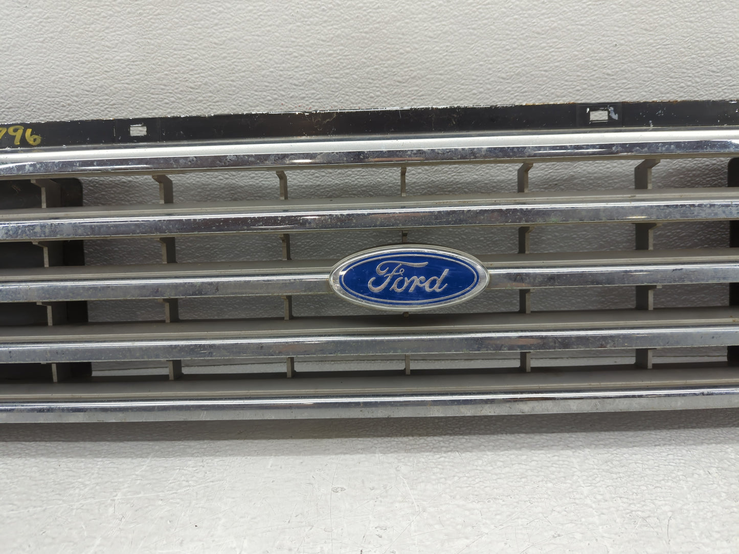 1986 Aftermarket Astrostart Front Grille Bumper Not Included - Oemusedautoparts1.com