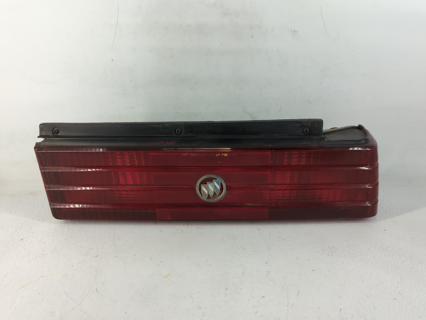 1986 Buick Skyhawk Tail Light Assembly Passenger Right OEM P/N:5973642 Fits OEM Used Auto Parts - Oemusedautoparts1.com
