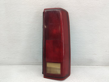 1985-2005 Chevrolet Astro Tail Light Assembly Passenger Right OEM P/N:1652448 1 AB Fits OEM Used Auto Parts - Oemusedautopar