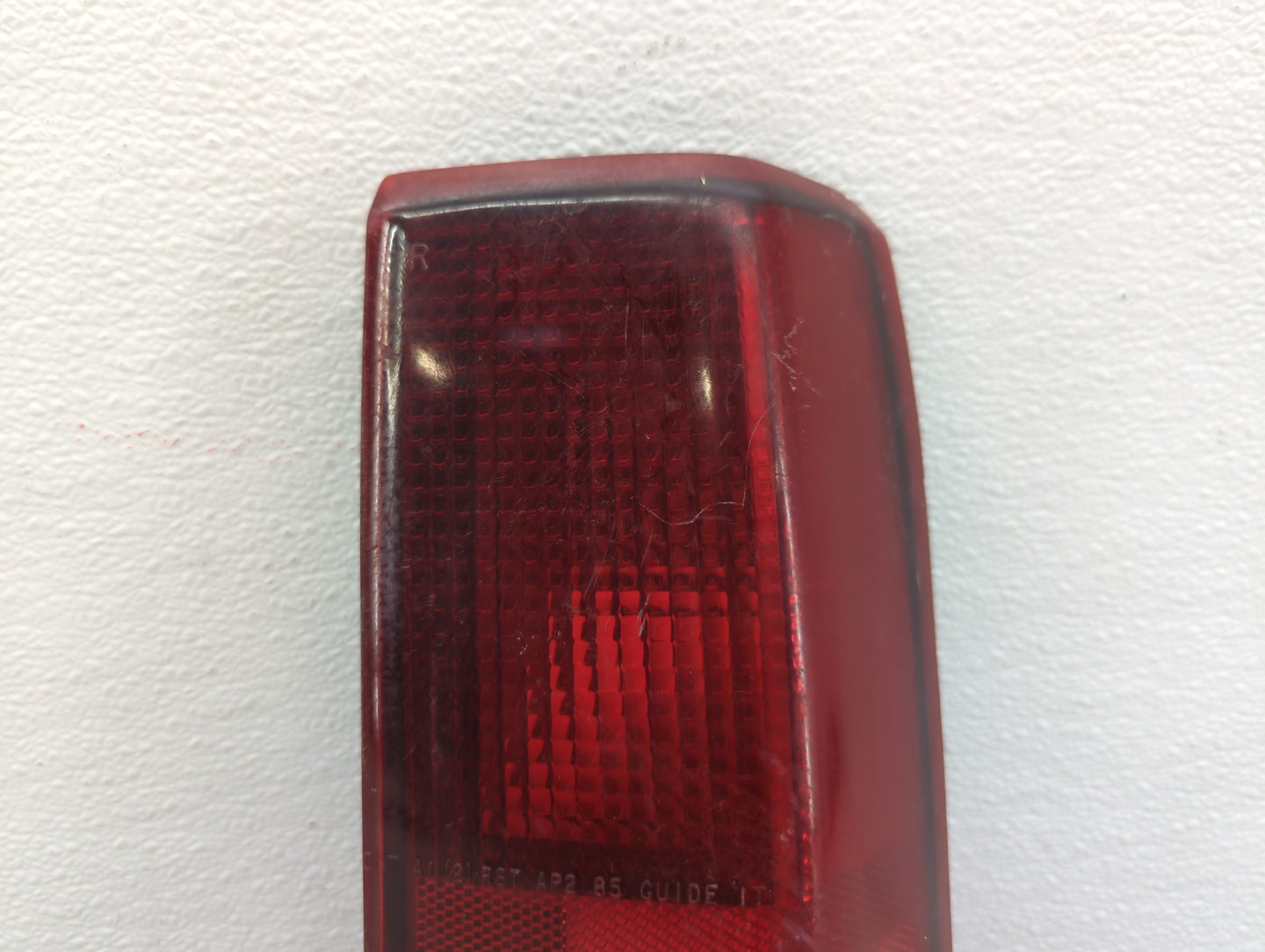 1985-2005 Chevrolet Astro Tail Light Assembly Passenger Right OEM P/N:1652448 1 AB Fits OEM Used Auto Parts - Oemusedautopar