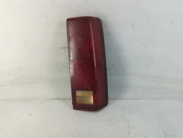 1985-2005 Chevrolet Astro Tail Light Assembly Passenger Right OEM P/N:1652448 1 AB Fits OEM Used Auto Parts - Oemusedautopar