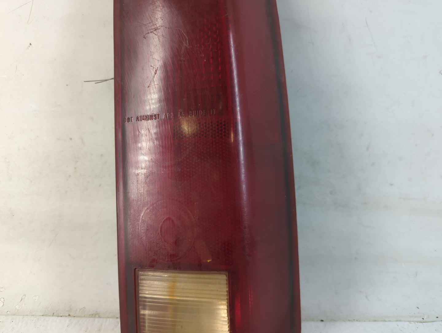 1985-2005 Chevrolet Astro Tail Light Assembly Passenger Right OEM P/N:1652448 1 AB Fits OEM Used Auto Parts - Oemusedautopar