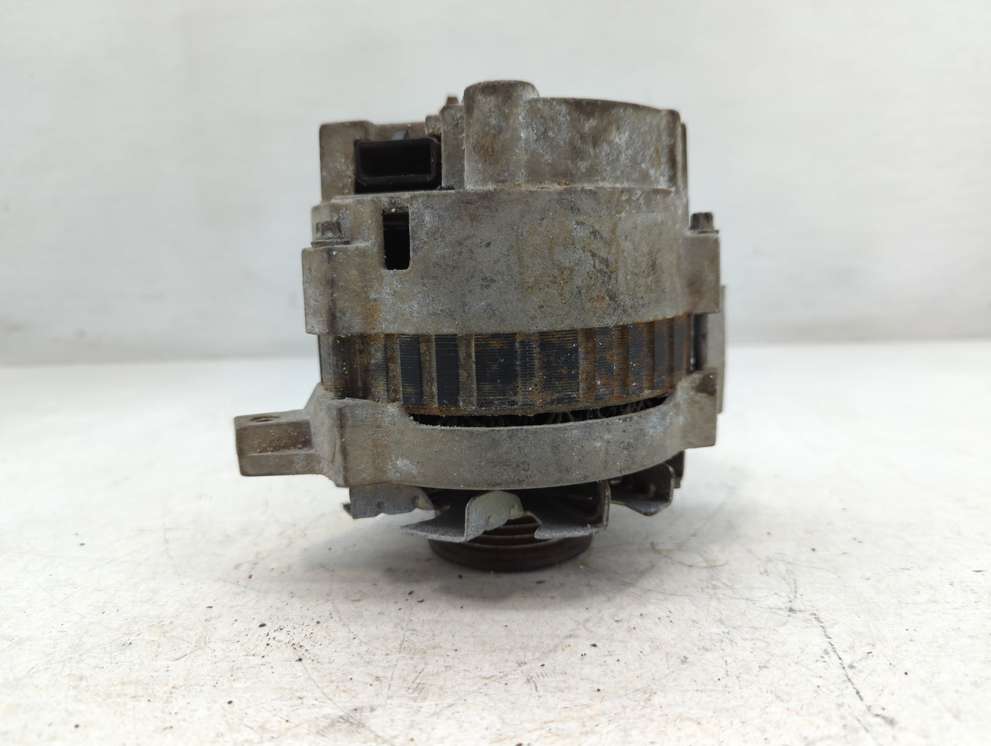 1986 Chevrolet S10 Blazer Alternator Replacement Generator Charging Assembly Engine OEM Fits OEM Used Auto Parts - Oemusedau
