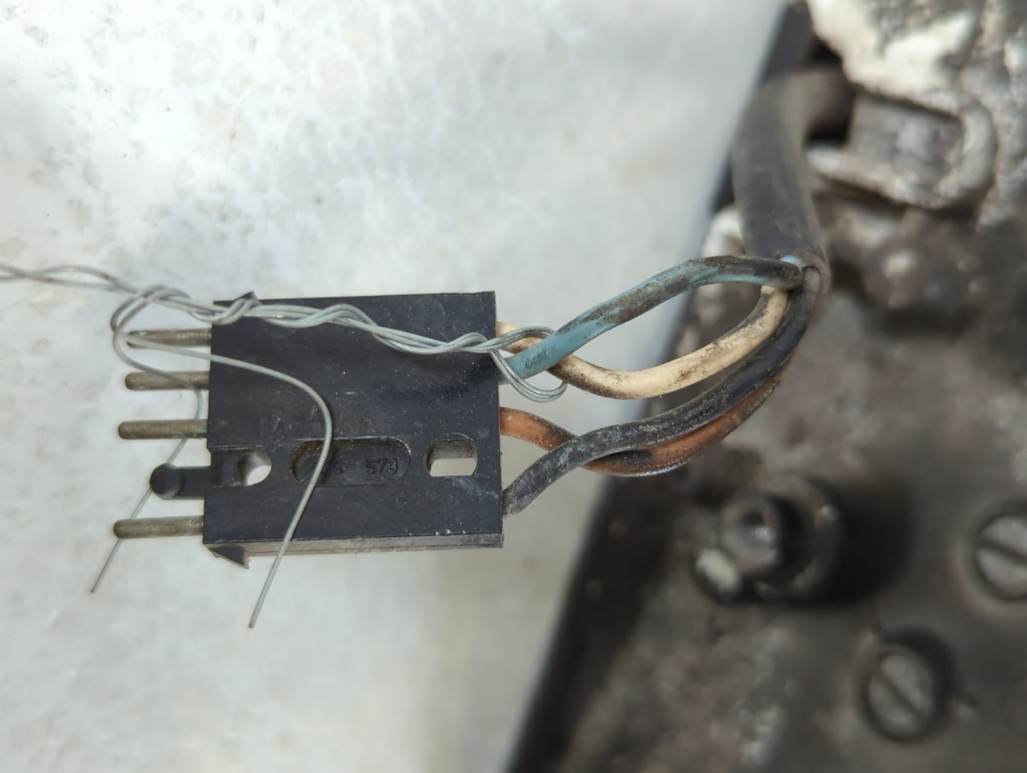 1987 Bmw 325i Side Mirror Replacement Driver Left View Door Mirror P/N:1 904 525 0 Fits OEM Used Auto Parts - Oemusedautopar